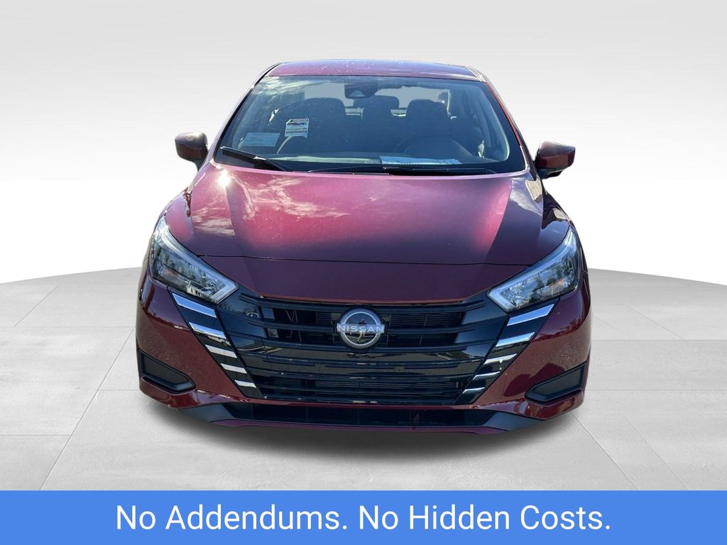 2025 Nissan Versa 1.6 SV photo 3