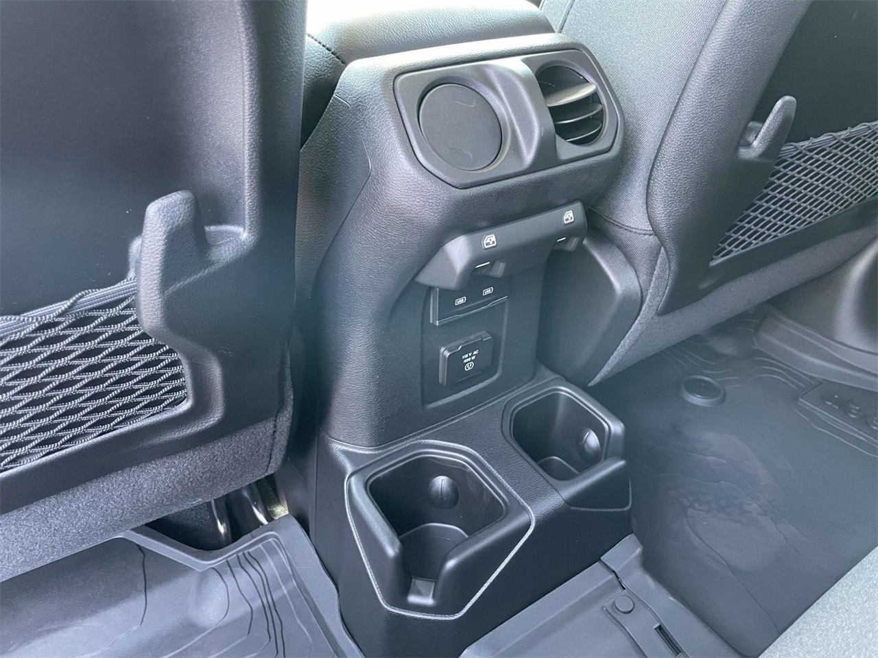 2025 Jeep Gladiator Rubicon photo 22