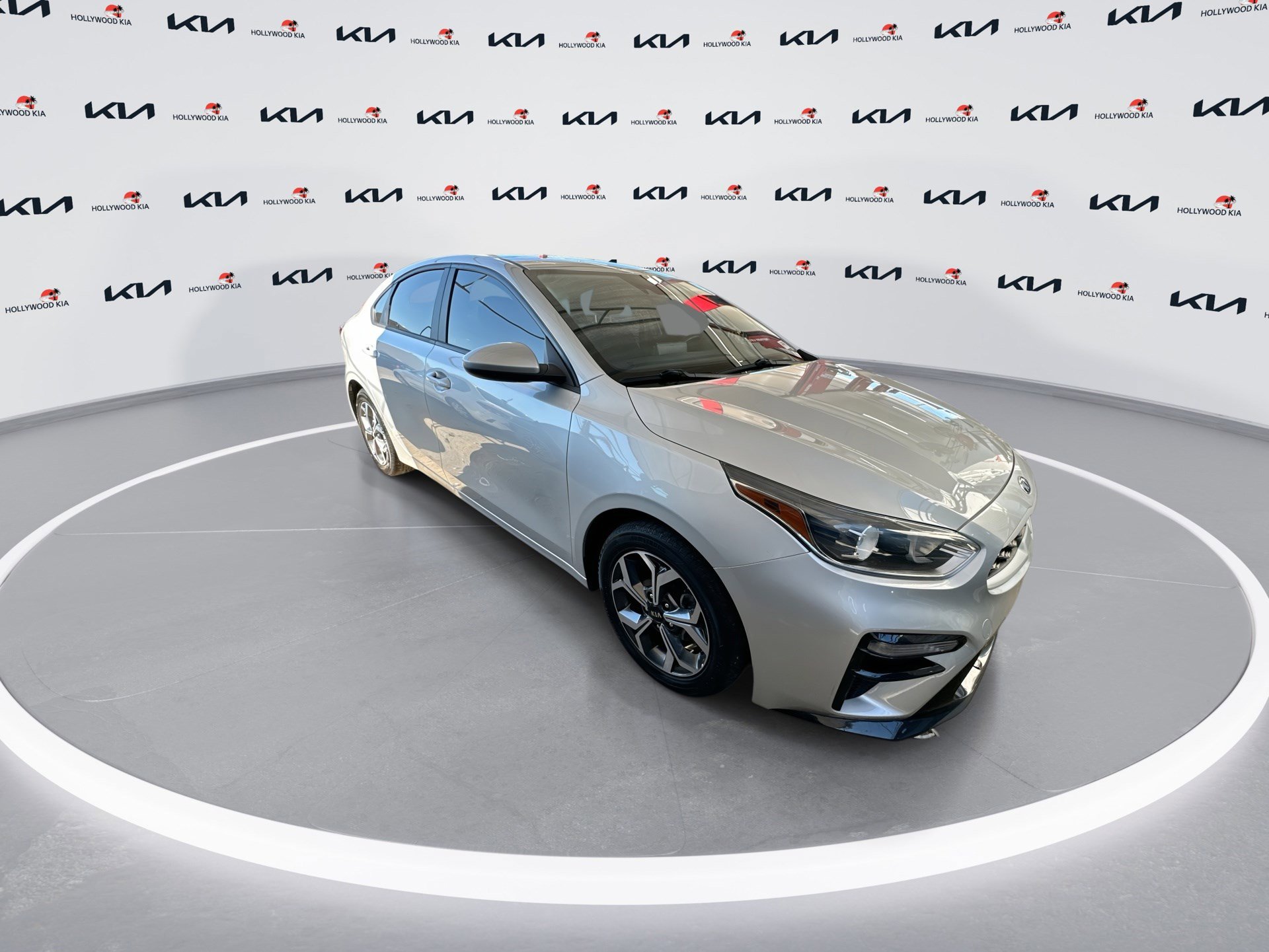 2021 Kia Forte LXS photo 2