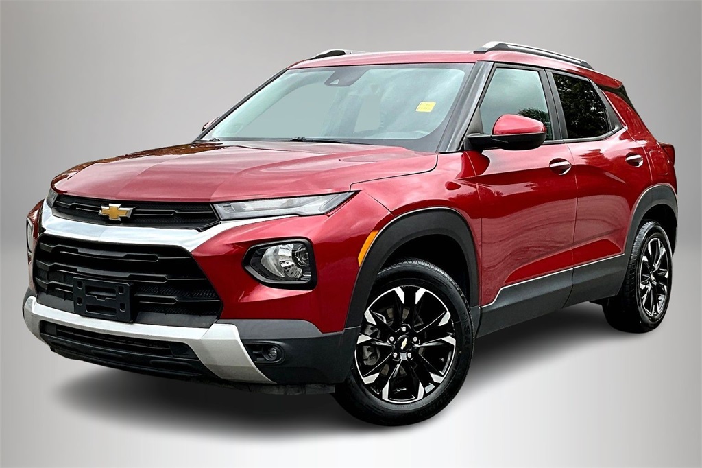 2021 Chevrolet Trailblazer LT photo 2