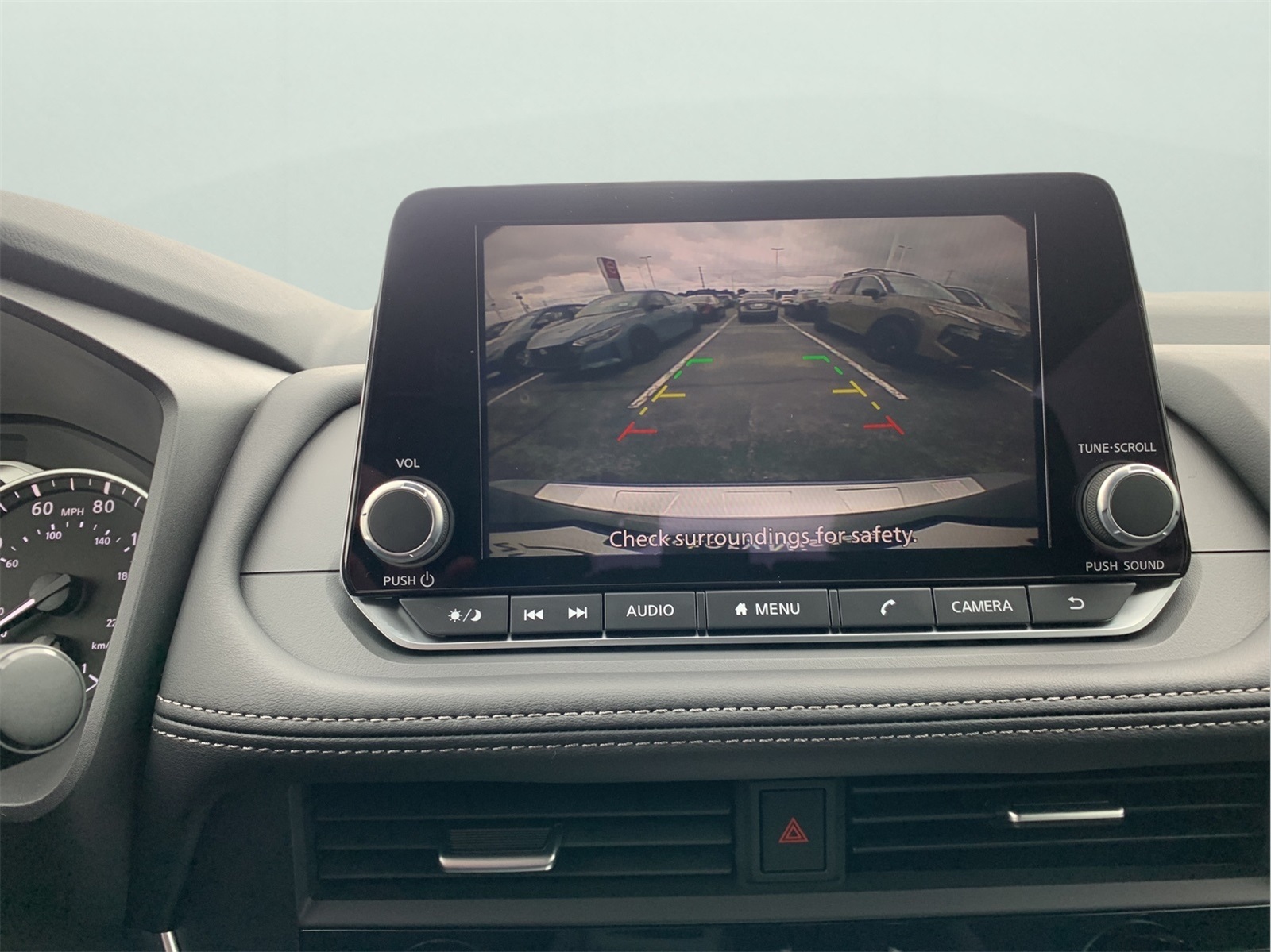 2026 Nissan Rogue SV photo 21