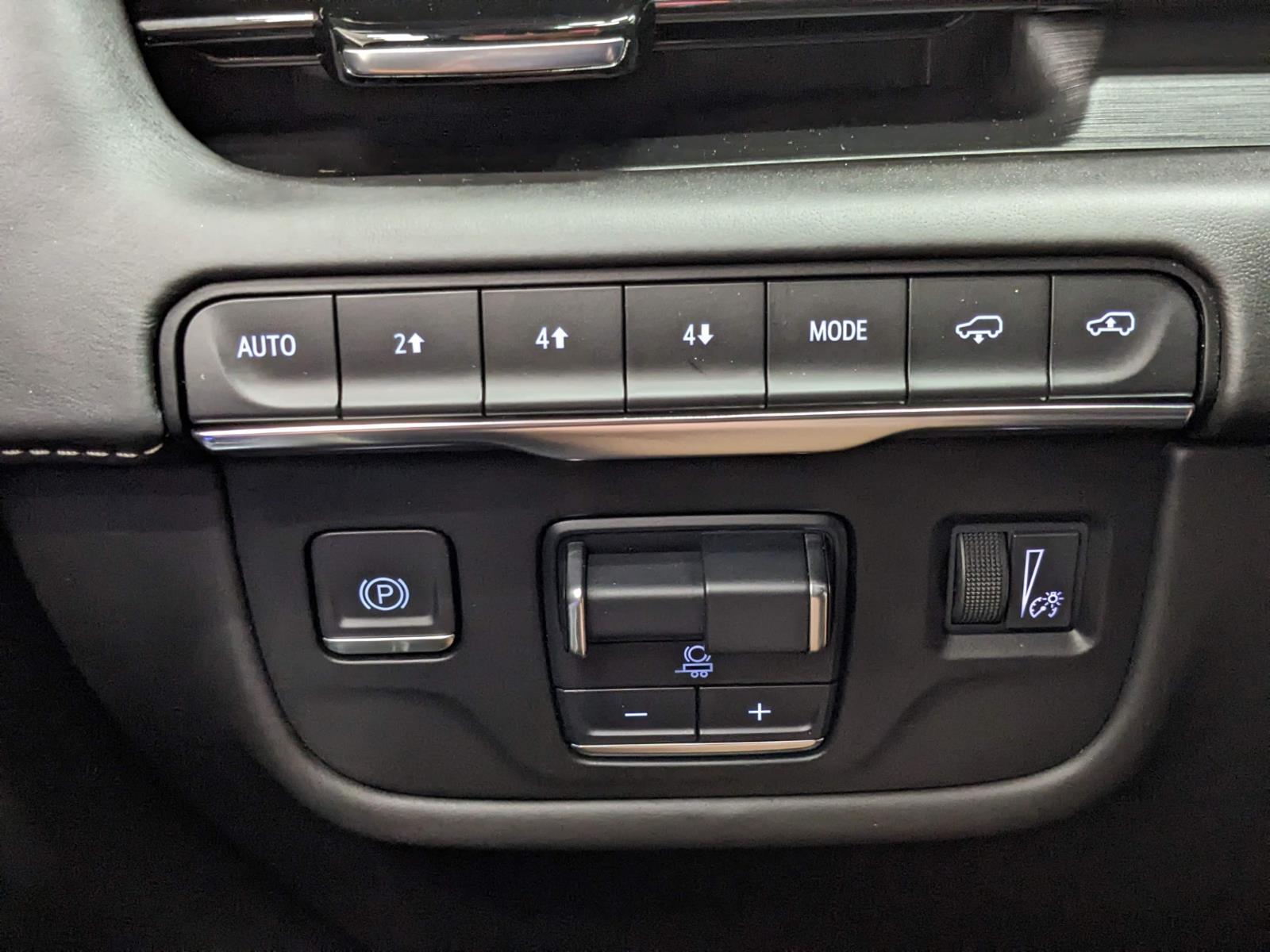 2024 Cadillac Escalade Sport Platinum photo 28