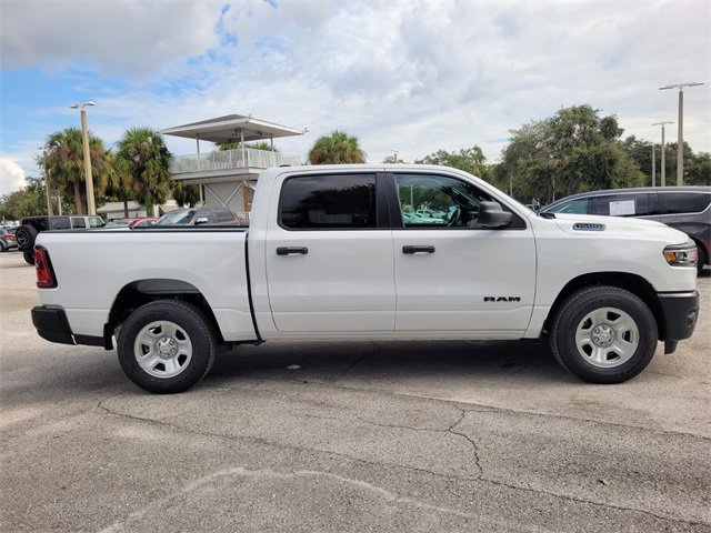2025 Ram 1500 Tradesman photo 4