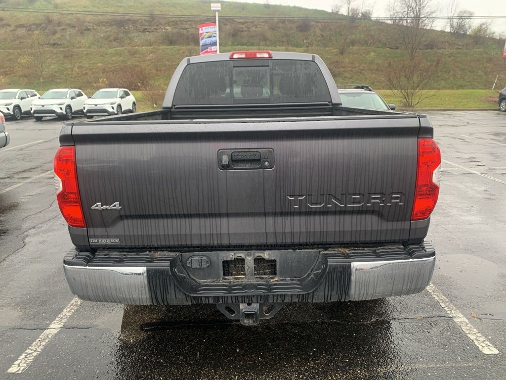2018 Toyota Tundra SR5 photo 3