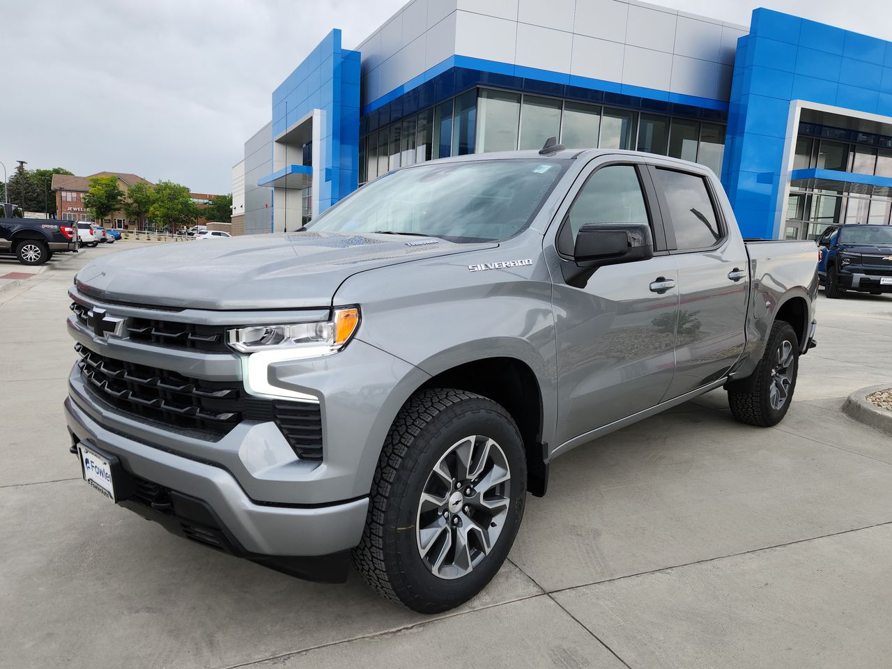 2025 Chevrolet Silverado 1500 RST photo 3