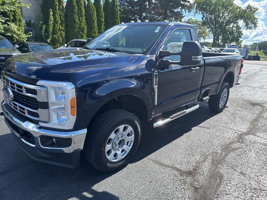 2023 Ford F-250 XLT photo 7