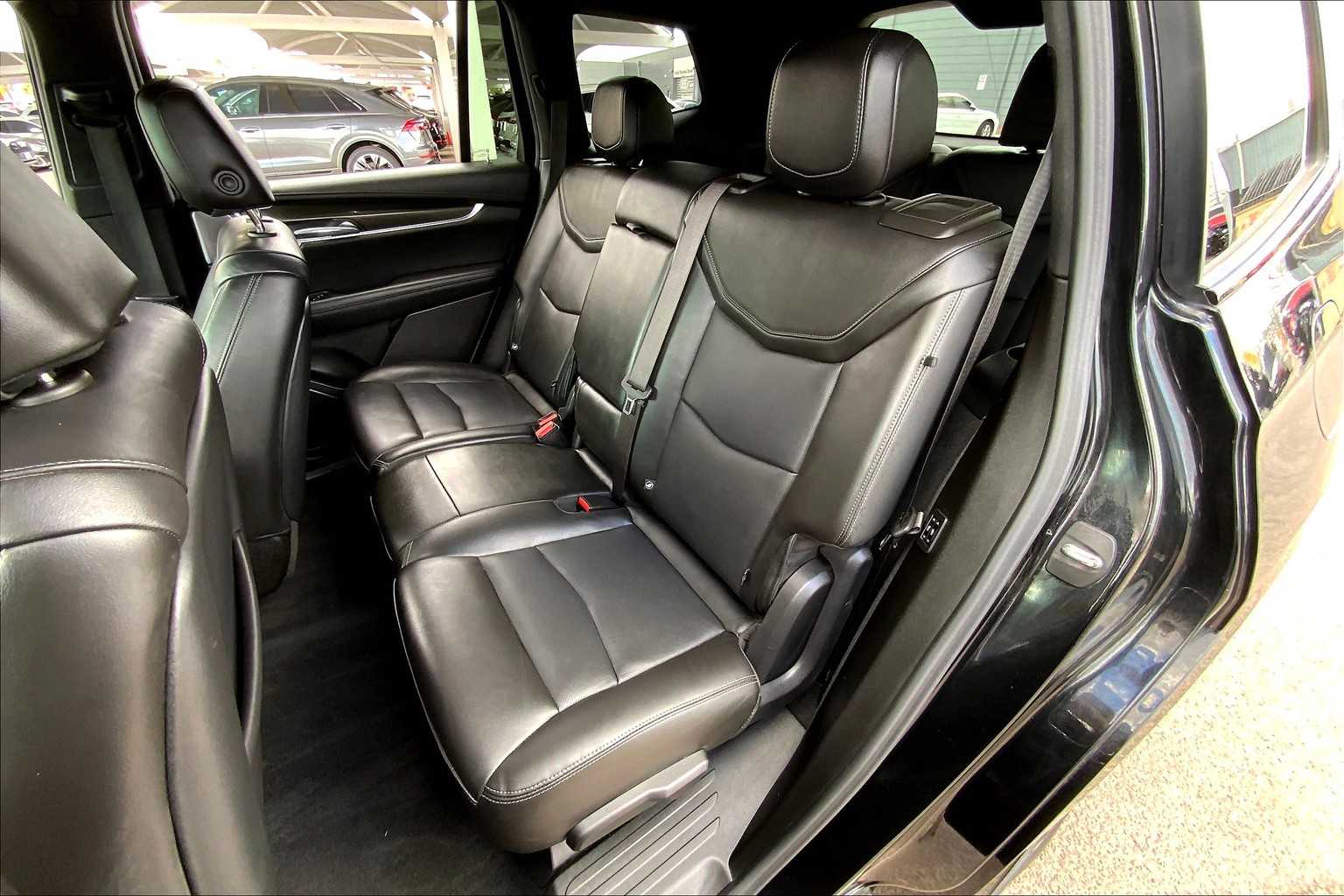 2023 Cadillac XT6 Sport photo 19