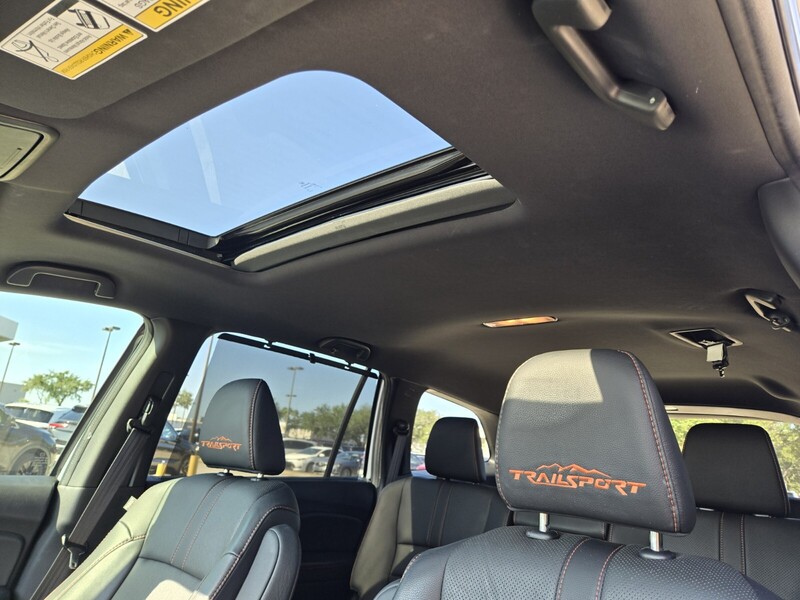 2022 Honda Pilot TrailSport photo 17