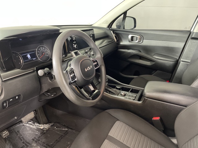2022 Kia Sorento LX photo 19