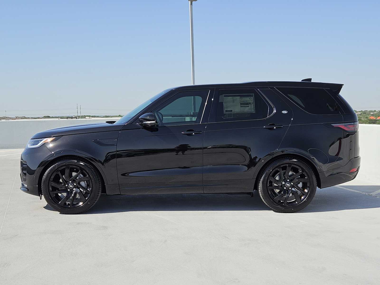 2025 Land Rover Discovery SE photo 4