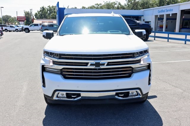 2021 Chevrolet Silverado 1500 High Country photo 2