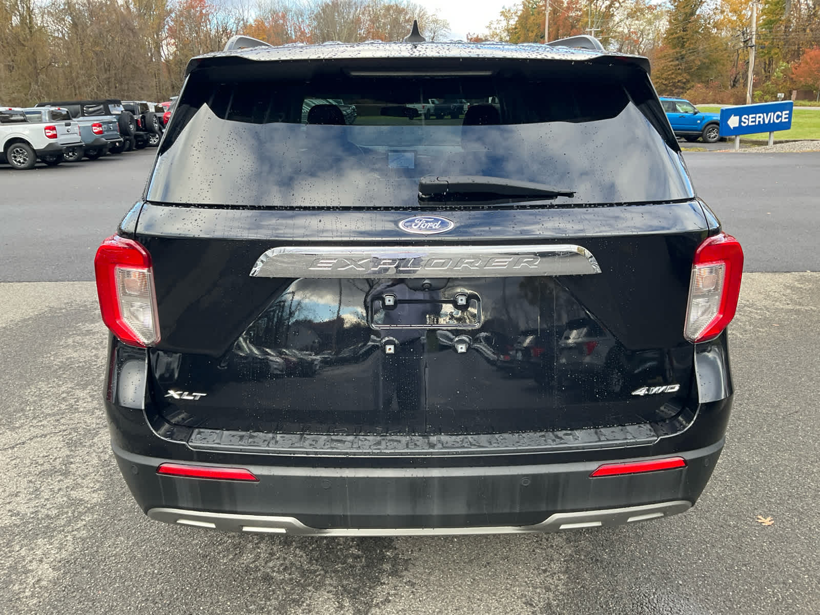 2022 Ford Explorer XLT photo 3