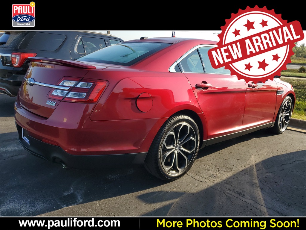2013 Ford Taurus SHO photo 4