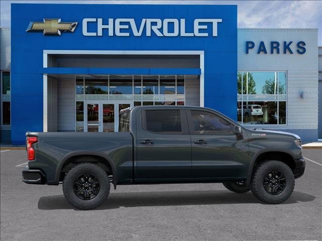 2026 Chevrolet Silverado 1500 ZR2 photo 2