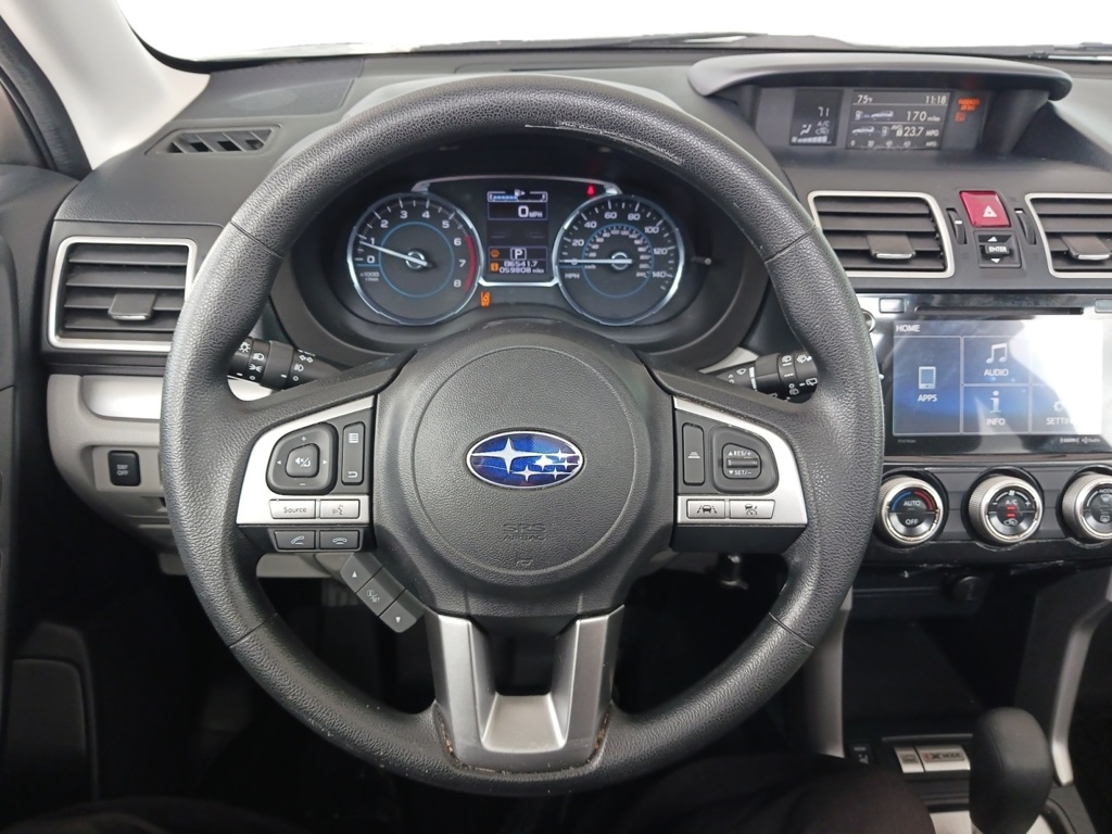 2017 Subaru Forester 2.5i Premium photo 11