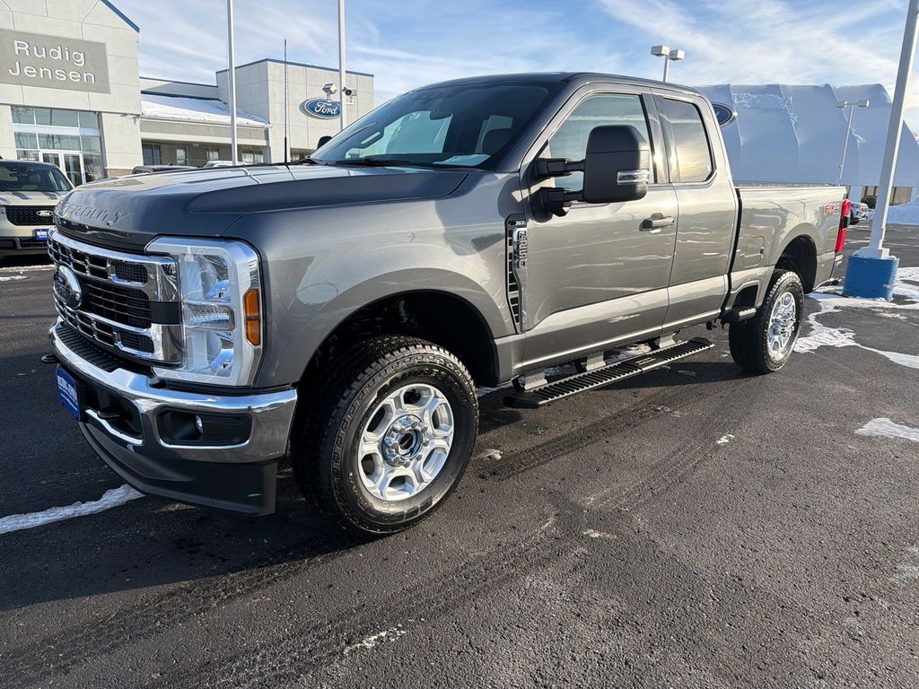 2026 Ford F-250 Super Duty XLT's photo