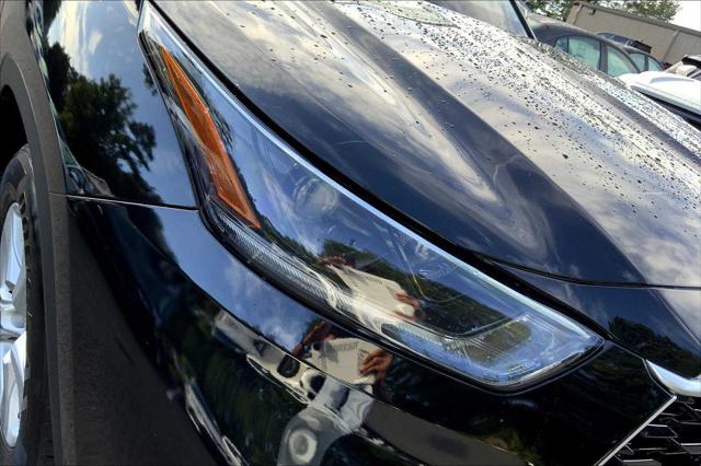 2021 Toyota Highlander L photo 24
