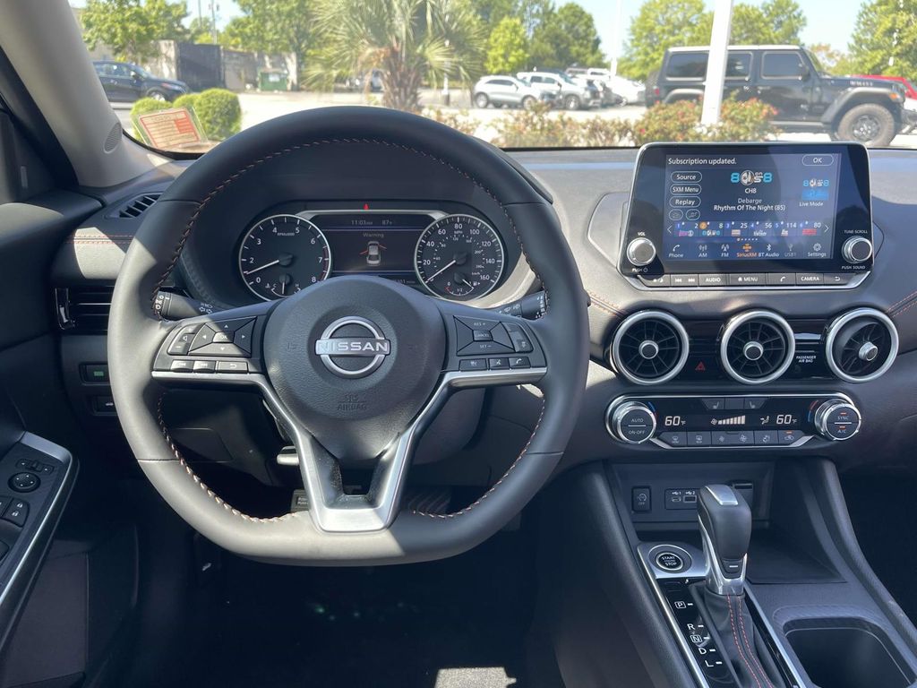 2025 Nissan Sentra SR photo 12