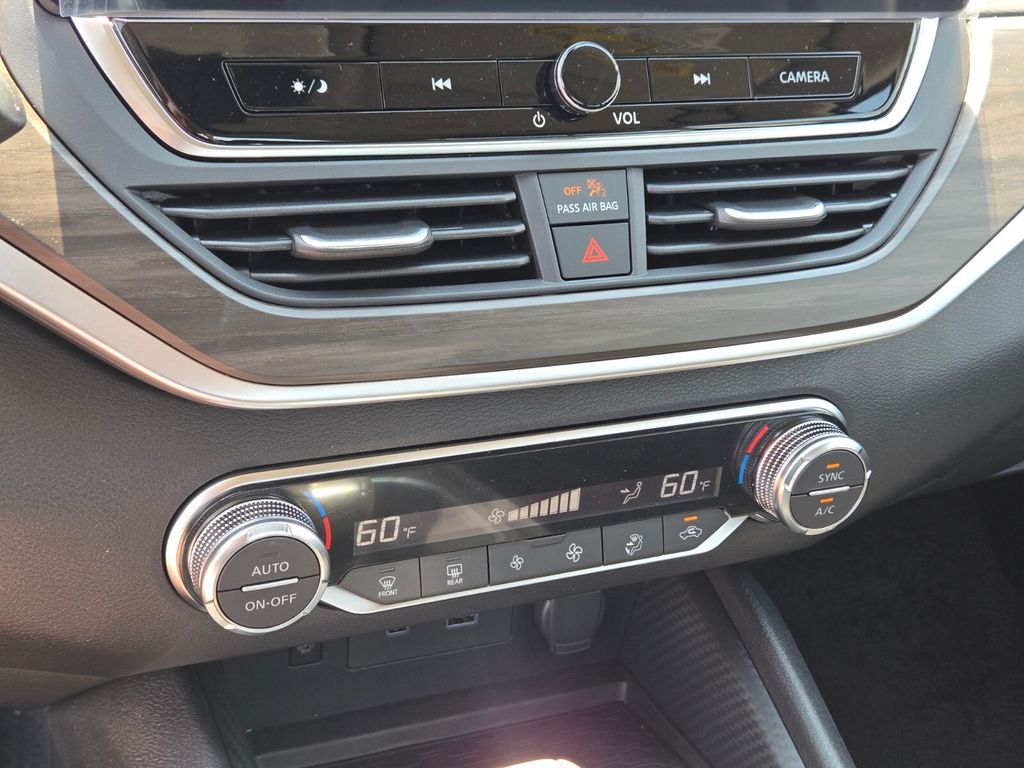 2025 Nissan Altima SV Special Edition photo 13