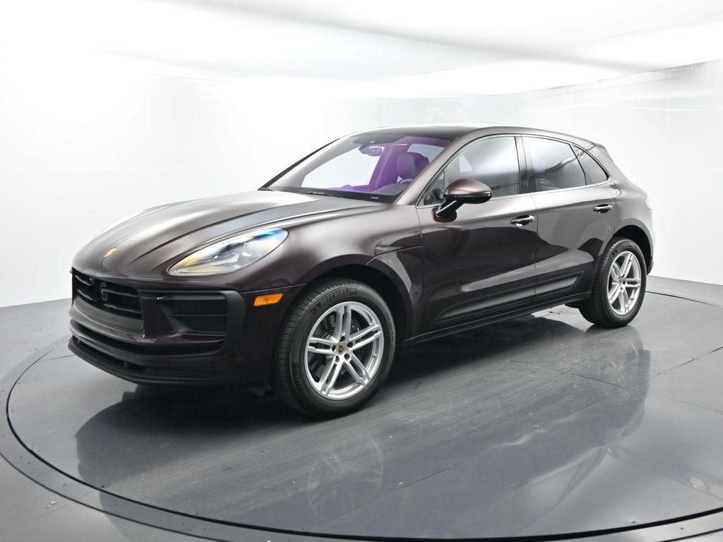 2025 Porsche Macan T