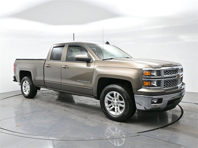 2015 Chevrolet Silverado LT's photo
