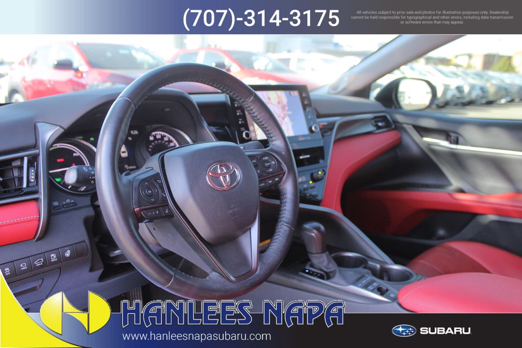 2021 Toyota Camry Hybrid XSE photo 13