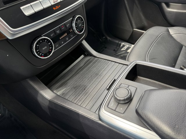 2015 Mercedes Benz ML 350 photo 13