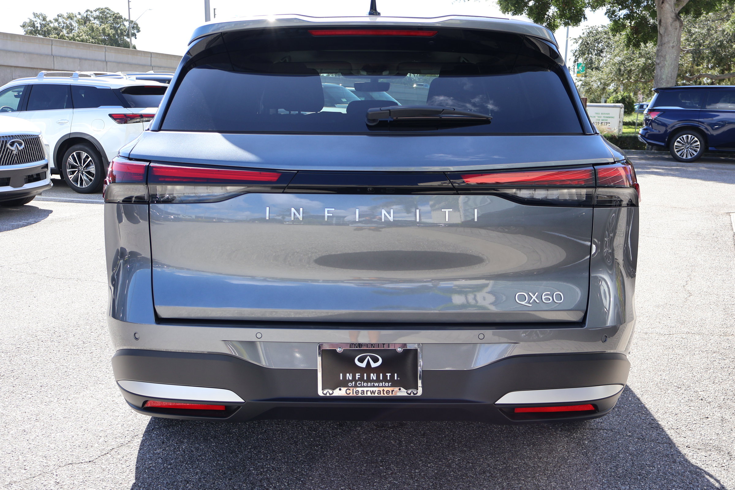 2026 Infiniti QX60 Luxe photo 4