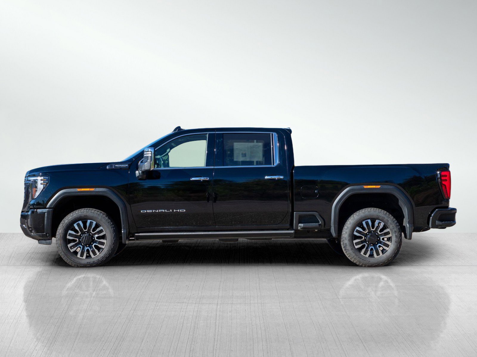 Used 2024 GMC Sierra 2500HD Denali Ultimate with VIN 1GT19XEYXRF398183 for sale in Bloomington, Minnesota