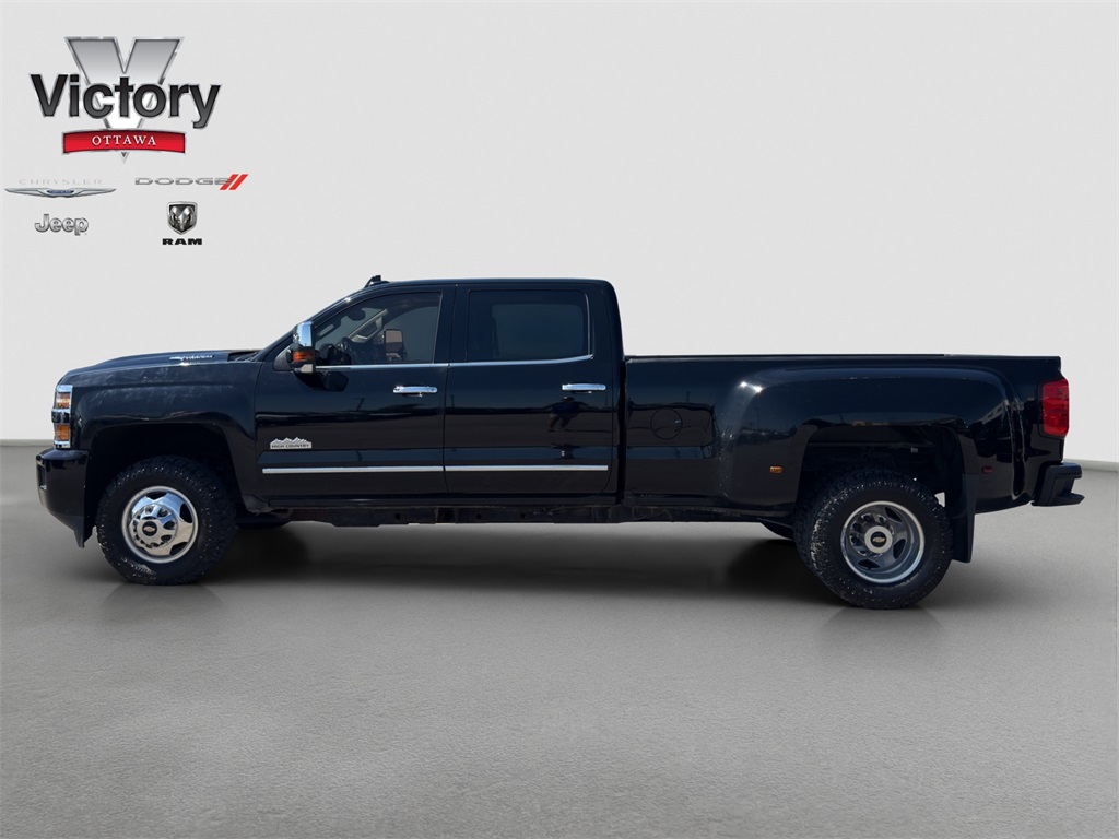 2018 Chevrolet Silverado High Country photo 3