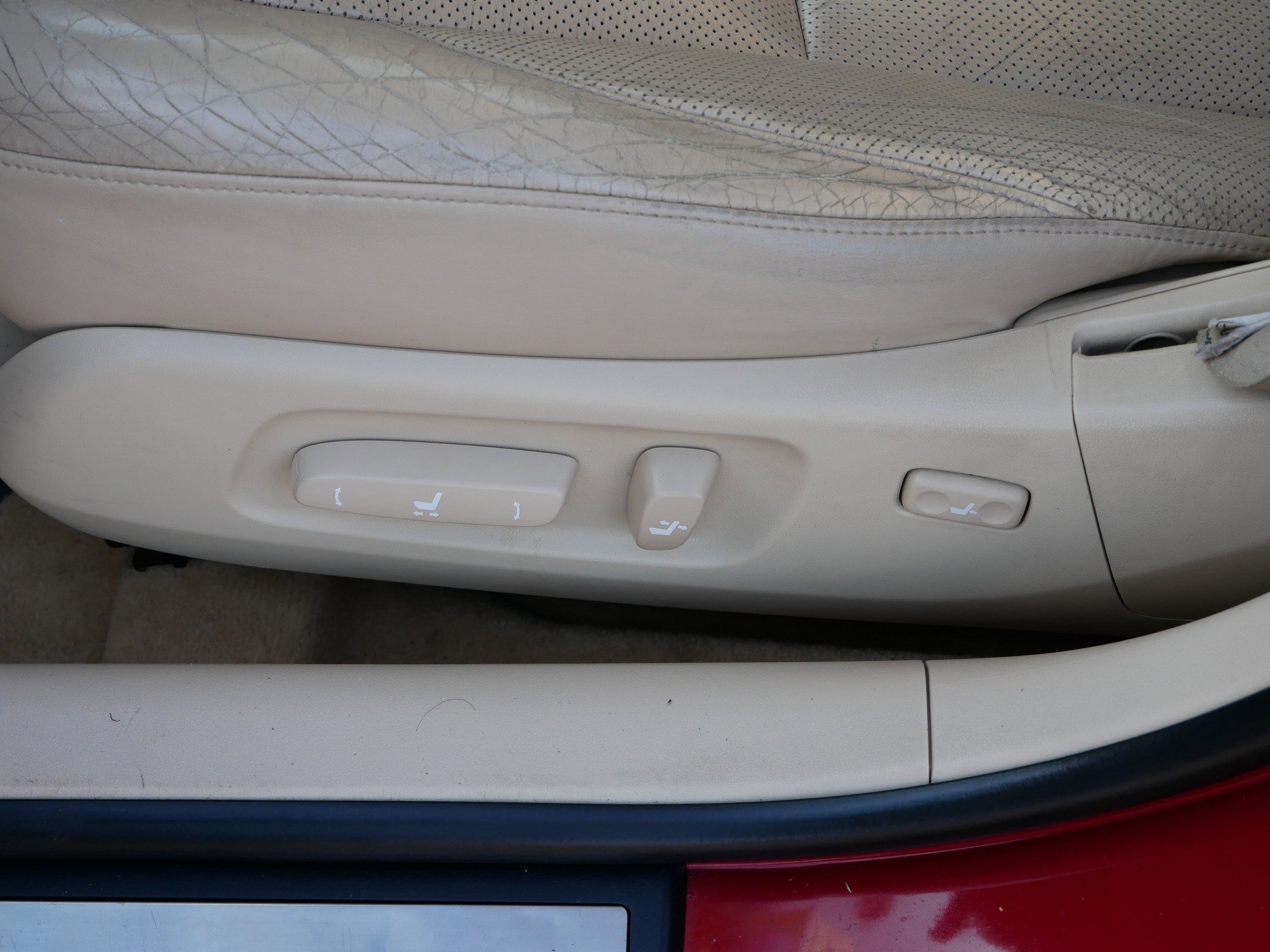2010 Lexus ES 350 photo 17