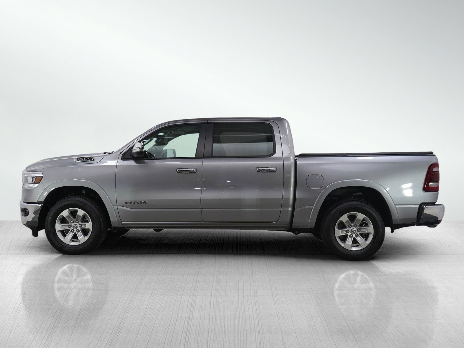 Used 2022 RAM Ram 1500 Pickup Laramie with VIN 1C6SRFJT2NN379904 for sale in Hopkins, Minnesota