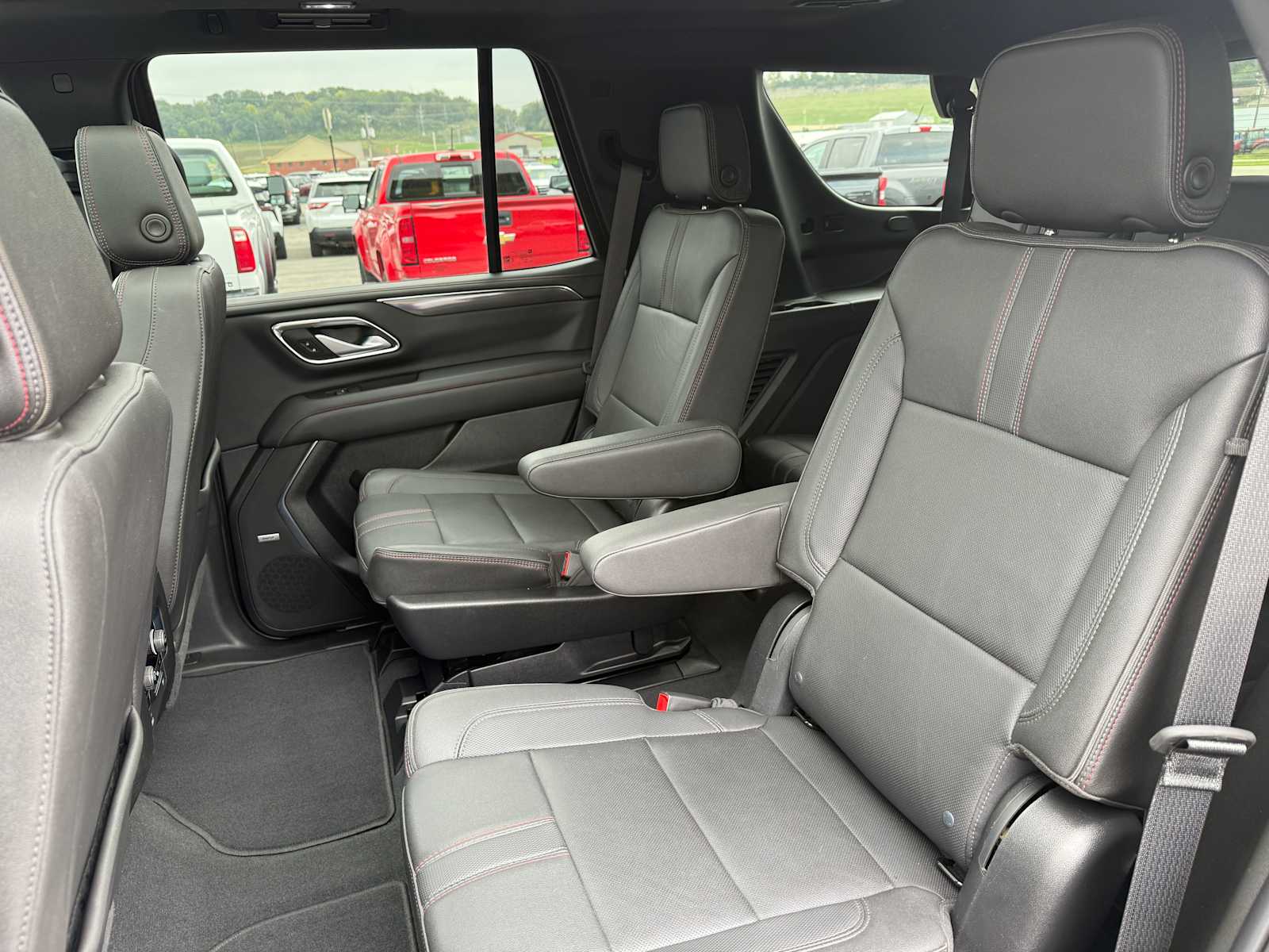 2022 Chevrolet Tahoe RST photo 39