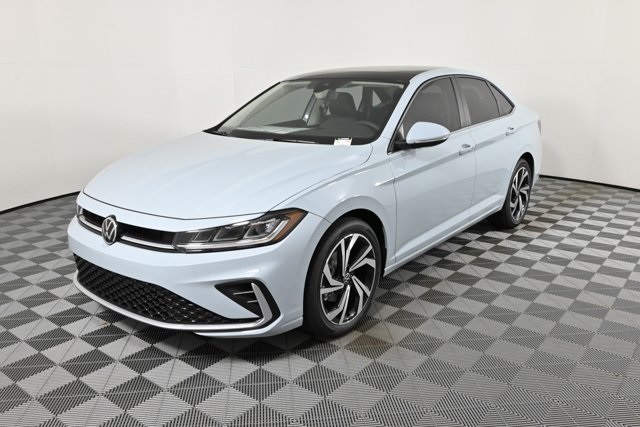 2025 Volkswagen Jetta 1.5T SEL photo 2