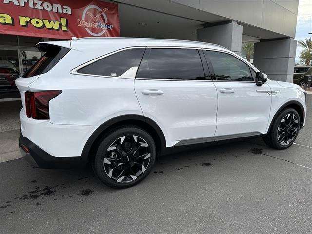 2024 Kia Sorento SX photo 4