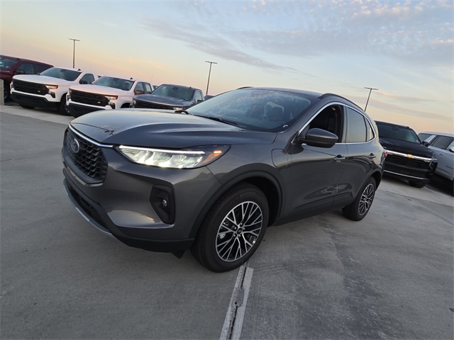 2025 Ford Escape Plug-In Hybrid Base photo 4