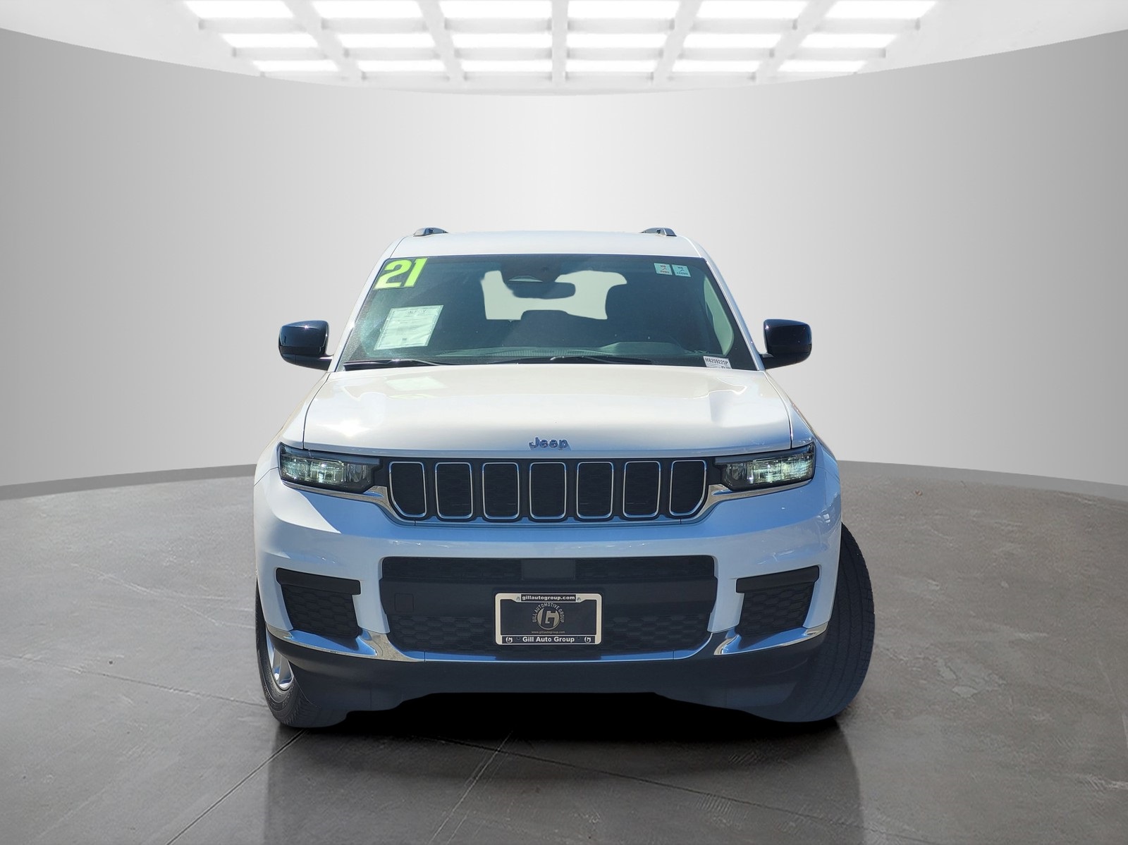 2021 Jeep Grand Cherokee Laredo photo 2