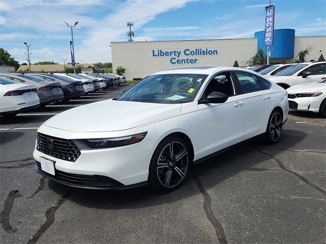 2024 Honda Accord Hybrid Sport photo 2