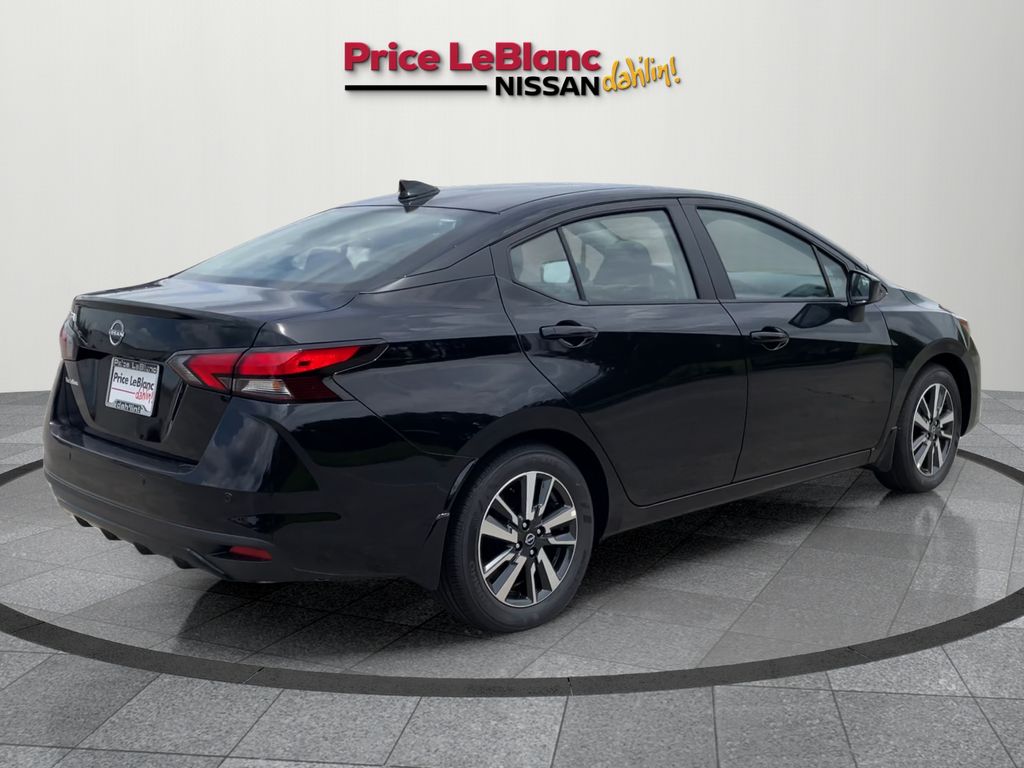 2025 Nissan Versa SV photo 7