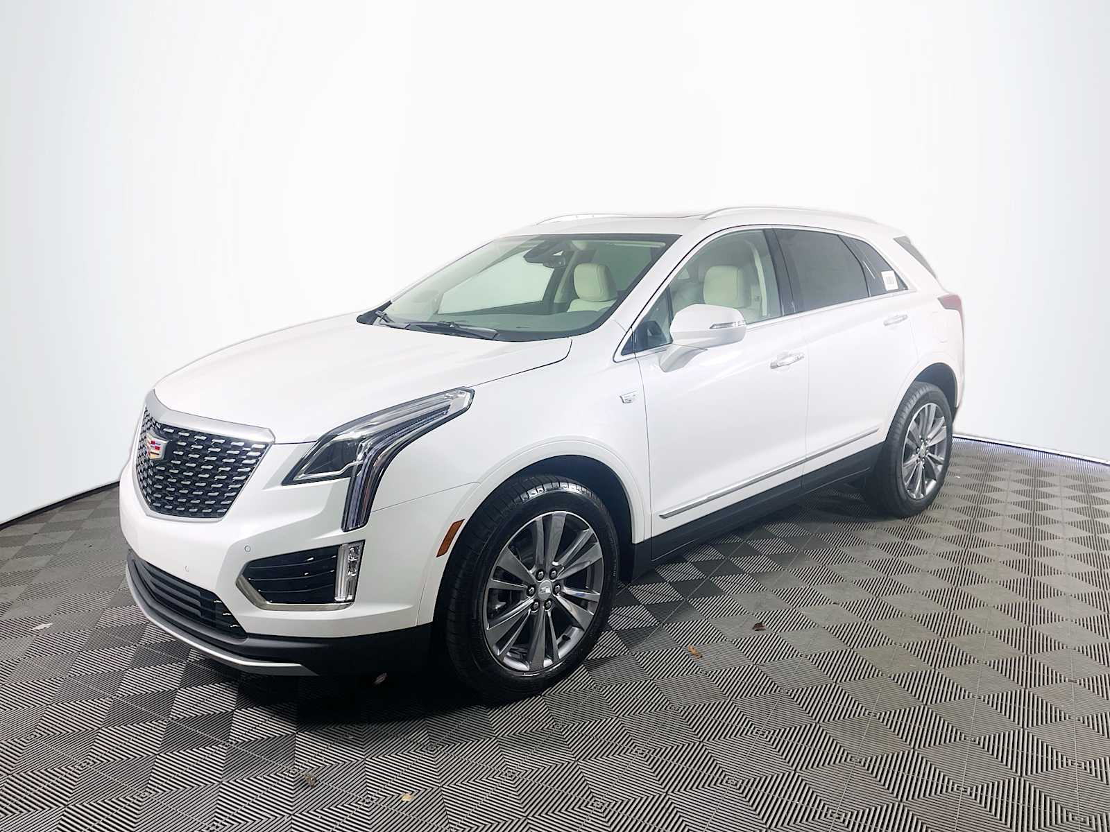 2025 Cadillac XT5 Premium Luxury's photo