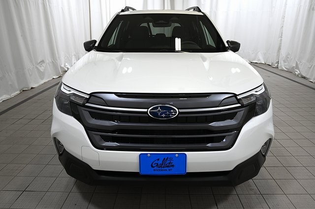 2025 Subaru Forester Premium photo 14