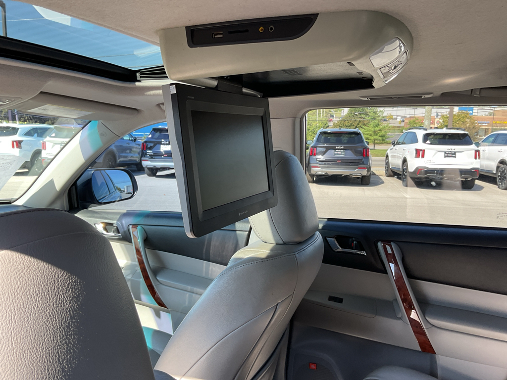 2012 Toyota Highlander Limited photo 16