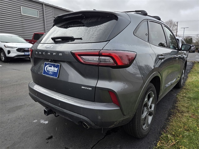 2023 Ford Escape ST-Line Select photo 3