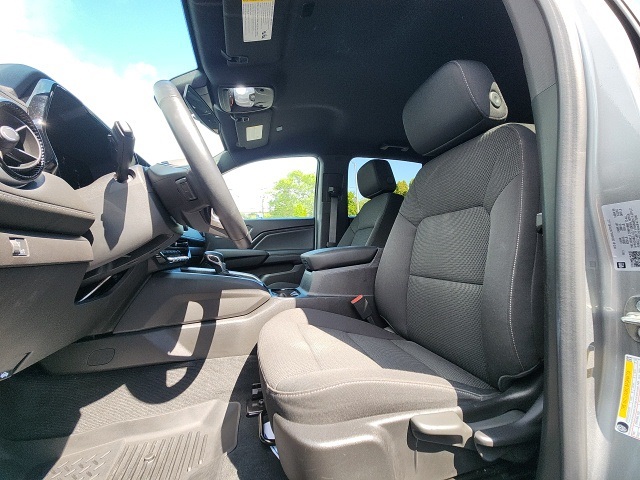 2023 Chevrolet Colorado LT photo 16