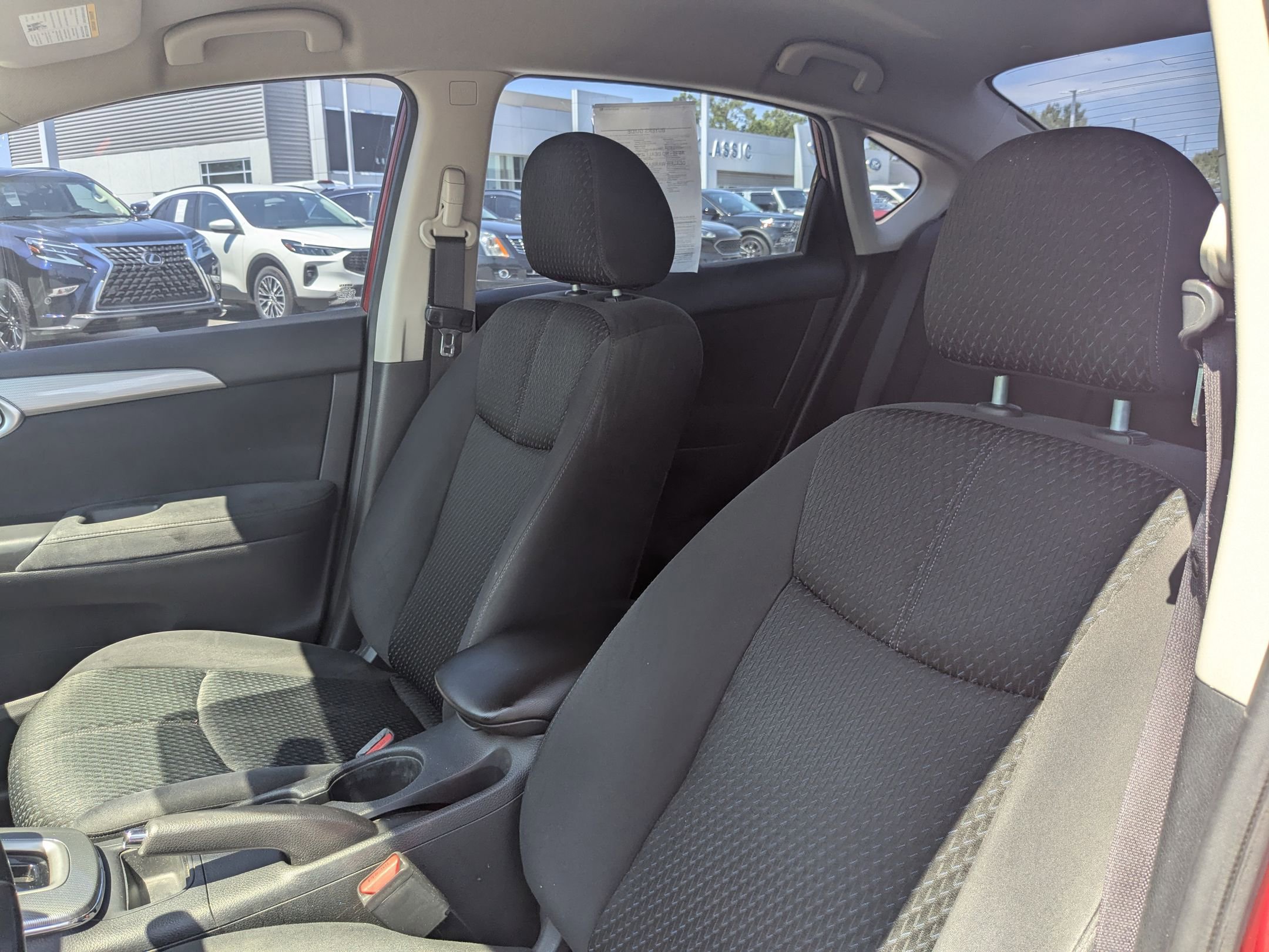 2013 Nissan Sentra SR photo 12