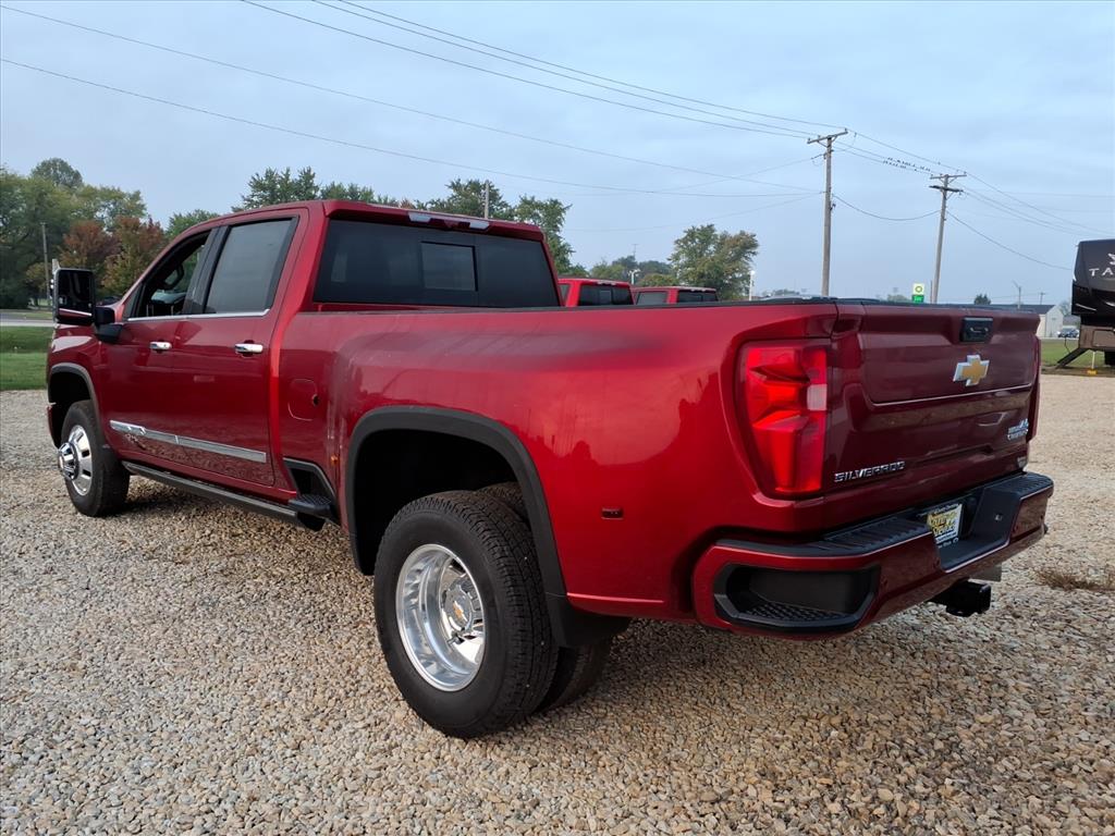 2026 Chevrolet Silverado 3500HD High Country photo 3