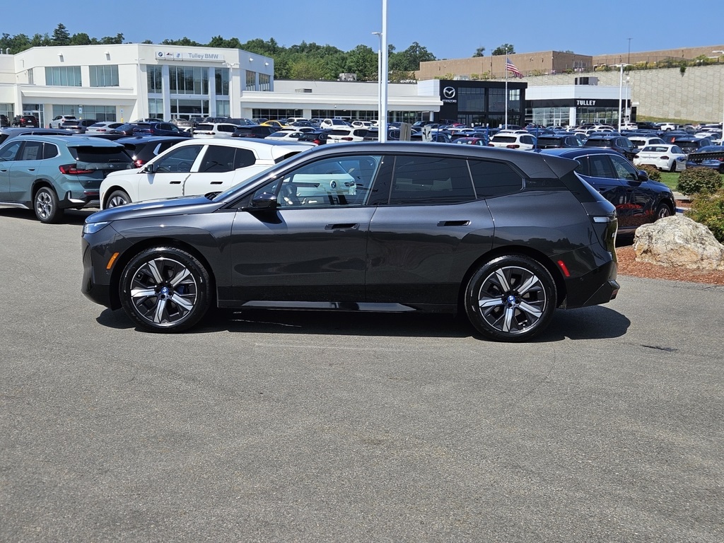 2025 Bmw iX photo 4