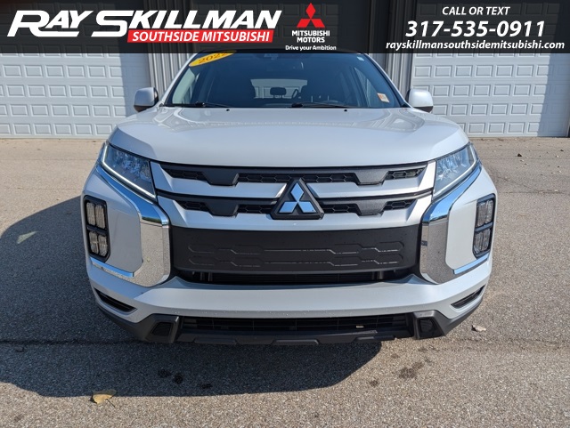 2022 Mitsubishi Eclipse Cross SE photo 2
