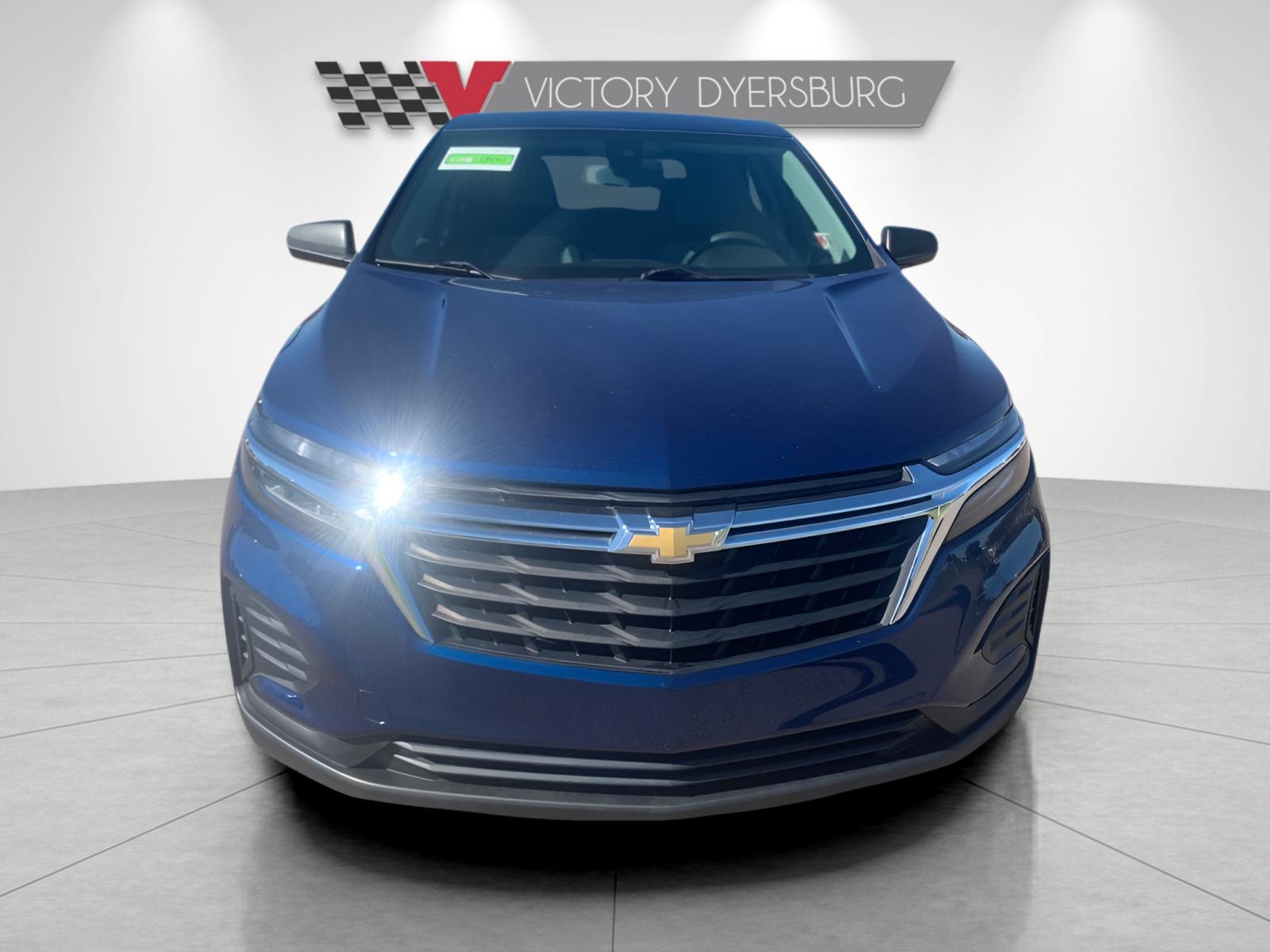 2022 Chevrolet Equinox LS photo 2