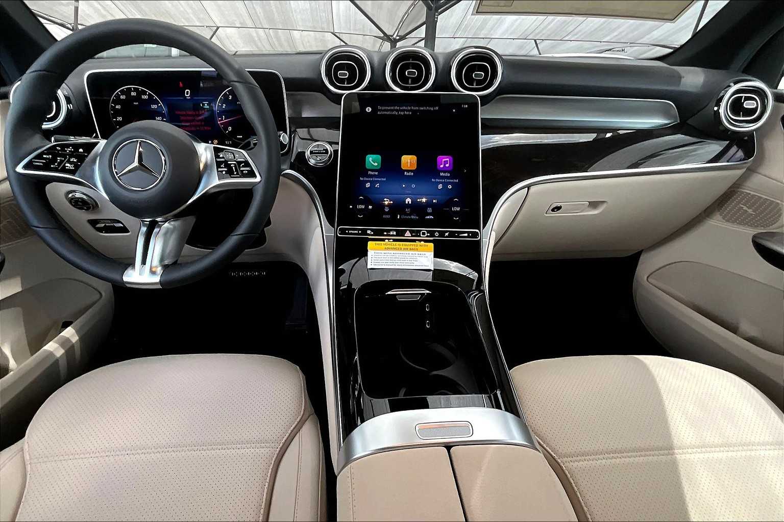 2026 Mercedes Benz GLC 300 photo 8